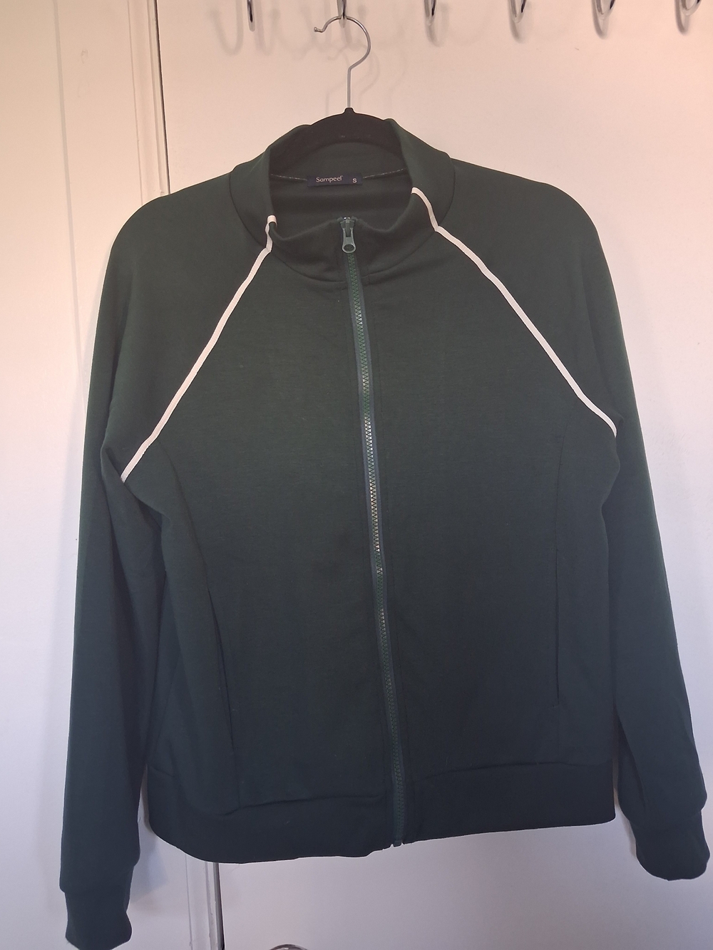 Forest Green Full-Zip Women's Windbreaker Jacket with White Piping